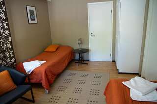 Отель Hotelli Kuppi Ilmajoki Двухместный номер с 1 кроватью или 2 отдельными кроватями-3